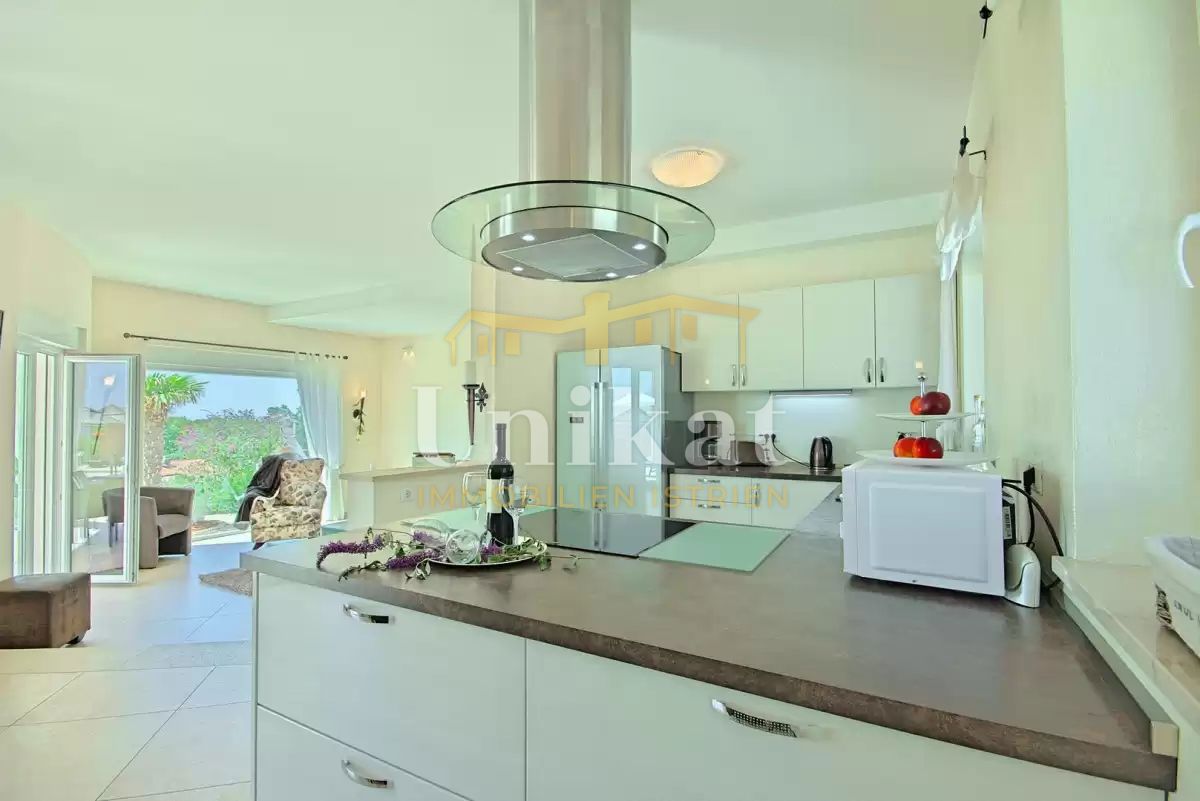 Luksuzna vila s fantastičnim pogledom na morje